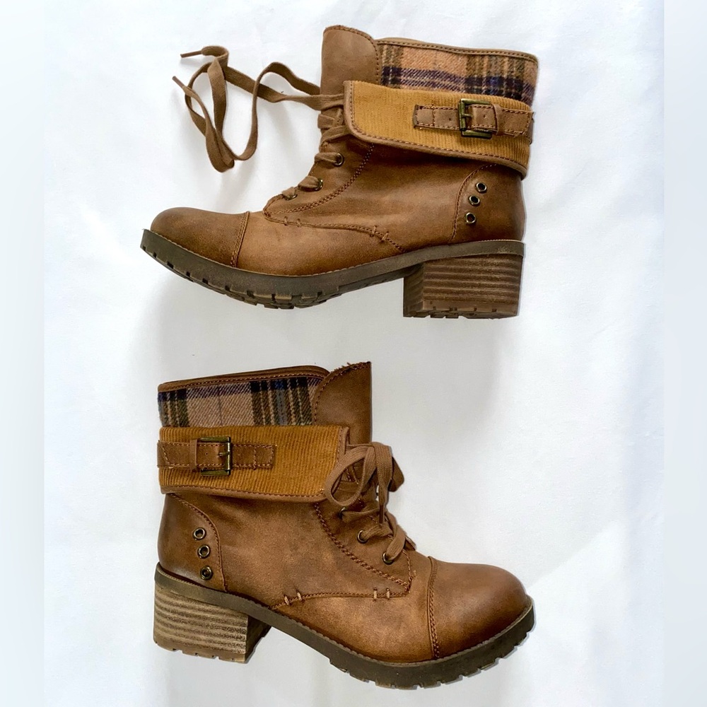 Women's New Country Western Cute Brown Heeled Boots Size 9. Gypsy Boho Booties.